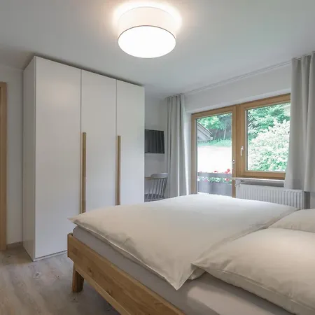Ferienwohnungen Alpentraum - Landhaus Gutermann Oberstdorf Buitenkant foto