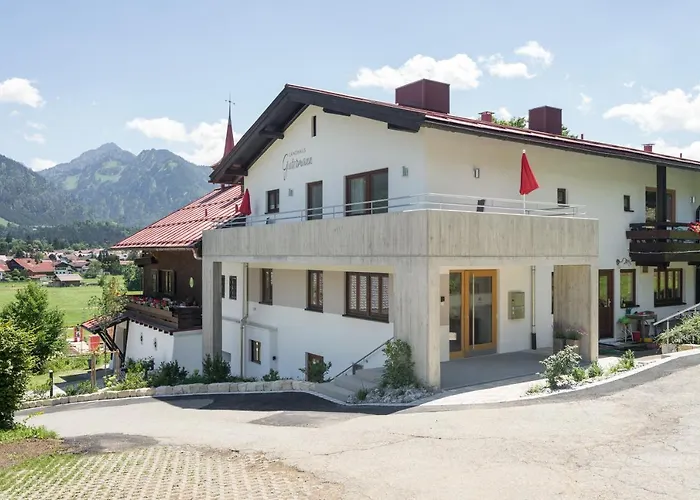 Ferienwohnungen Alpentraum - Landhaus Gutermann